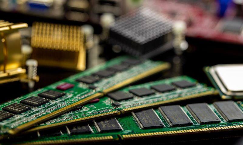DRAM memory modules fanned out on a workbench
